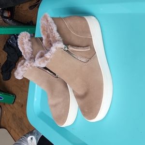 Dolce Vita High-Top Sneakers